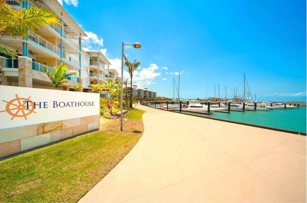 Absolute Luxury Marina Lifestyle At The Port Of Airlie Beach Exteriör bild