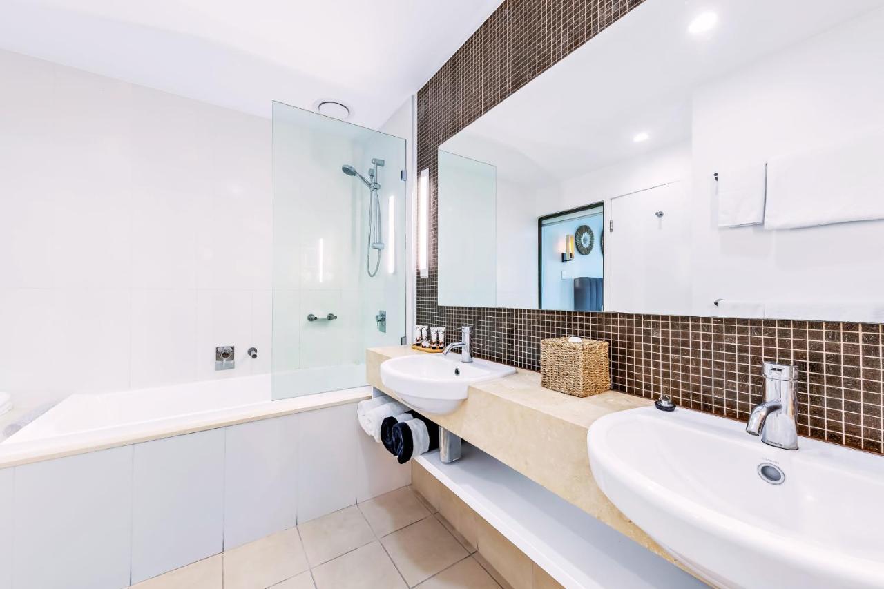 Absolute Luxury Marina Lifestyle At The Port Of Airlie Beach Exteriör bild